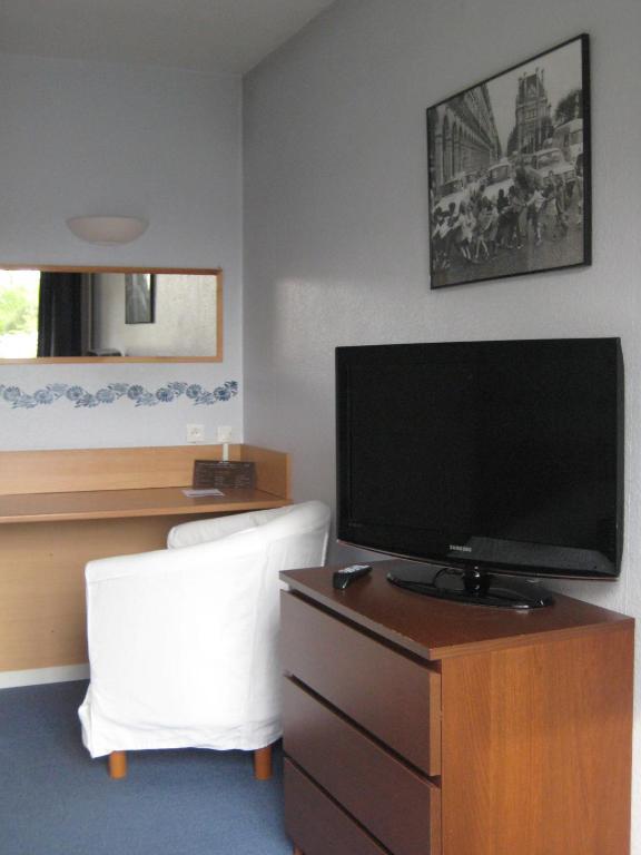 אילקירש-גראפנשטאדן Hotel Le Domino חדר תמונה
